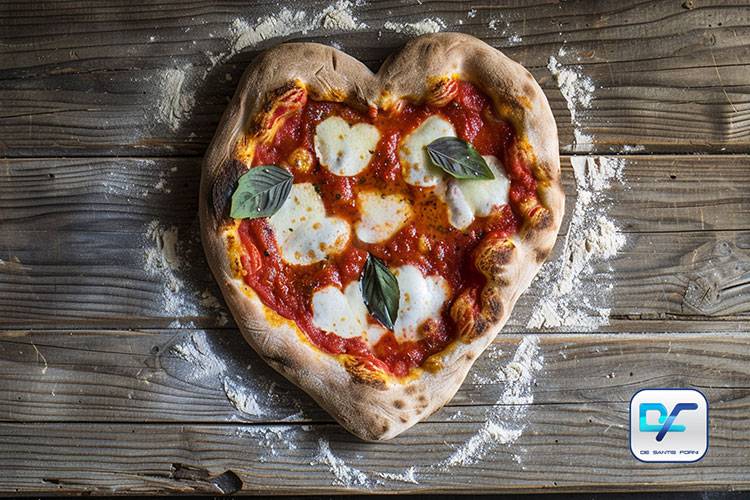 World Pizza Day: Celebrare l'amore per la pizza e l'Importanza delle attrezzature professionali